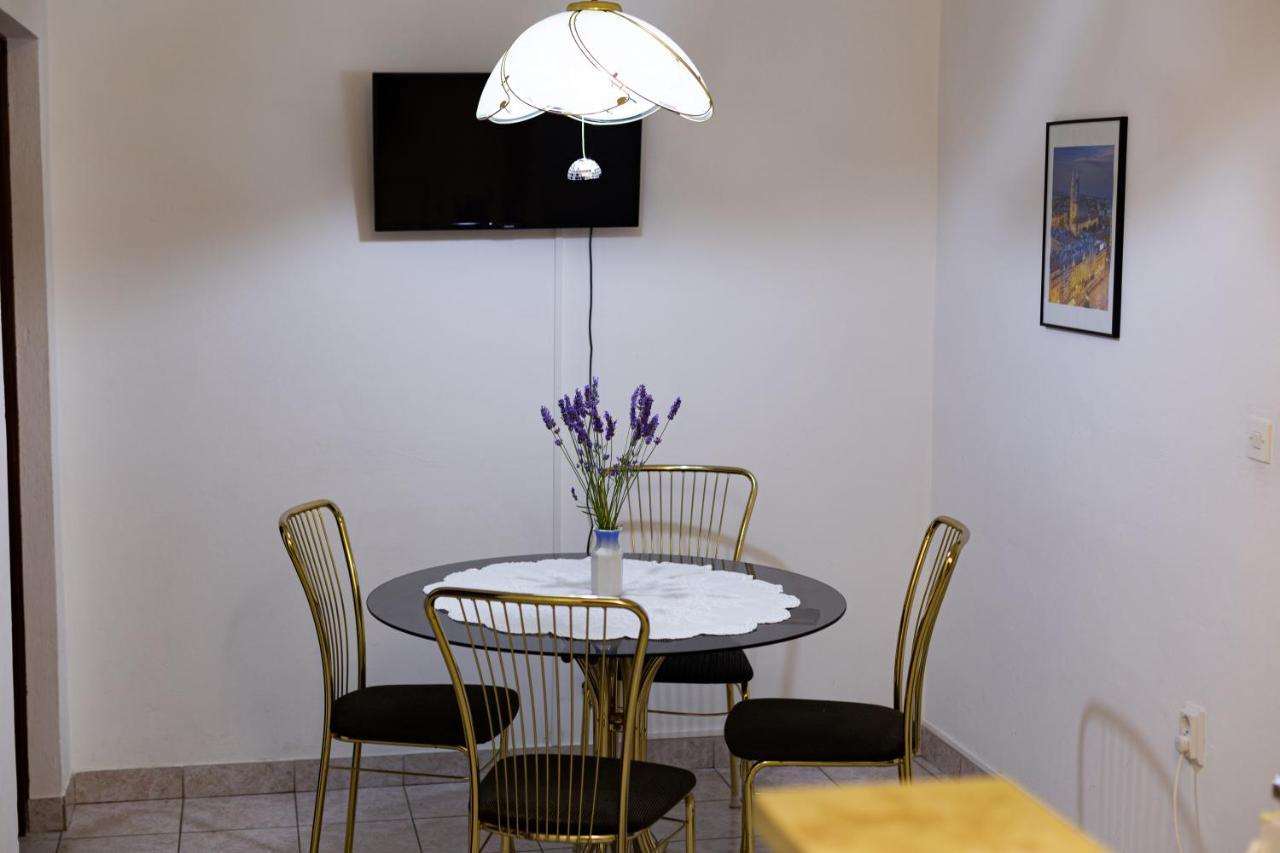 נובליה Apartmani Antonia מראה חיצוני תמונה